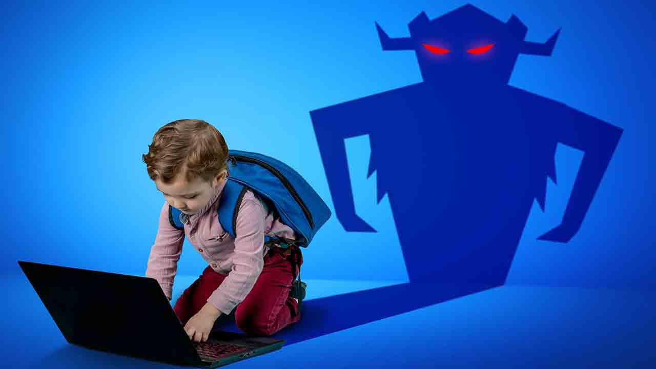 సైబర్‌ కోరల్లో చిన్నారులు