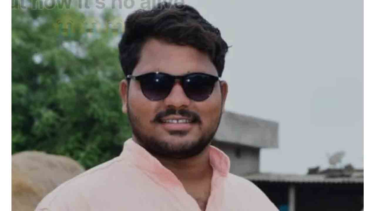 Road accident | గ్రానైట్ లారీని ఢీకొట్టిన బైక్..వ్యక్తి మృతి