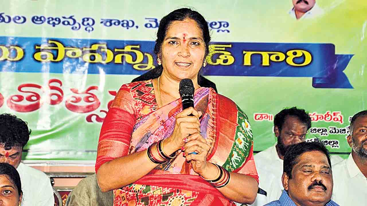 సర్దార్‌ సర్వాయి పాపన్నగౌడ్‌ ఆశయాలను సాధిద్దాం..