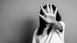 చ‌ర్చిలో దారుణం : ఇద్ద‌రు బాలిక‌ల‌పై పాస్ట‌ర్ లైంగిక వేధింపులు