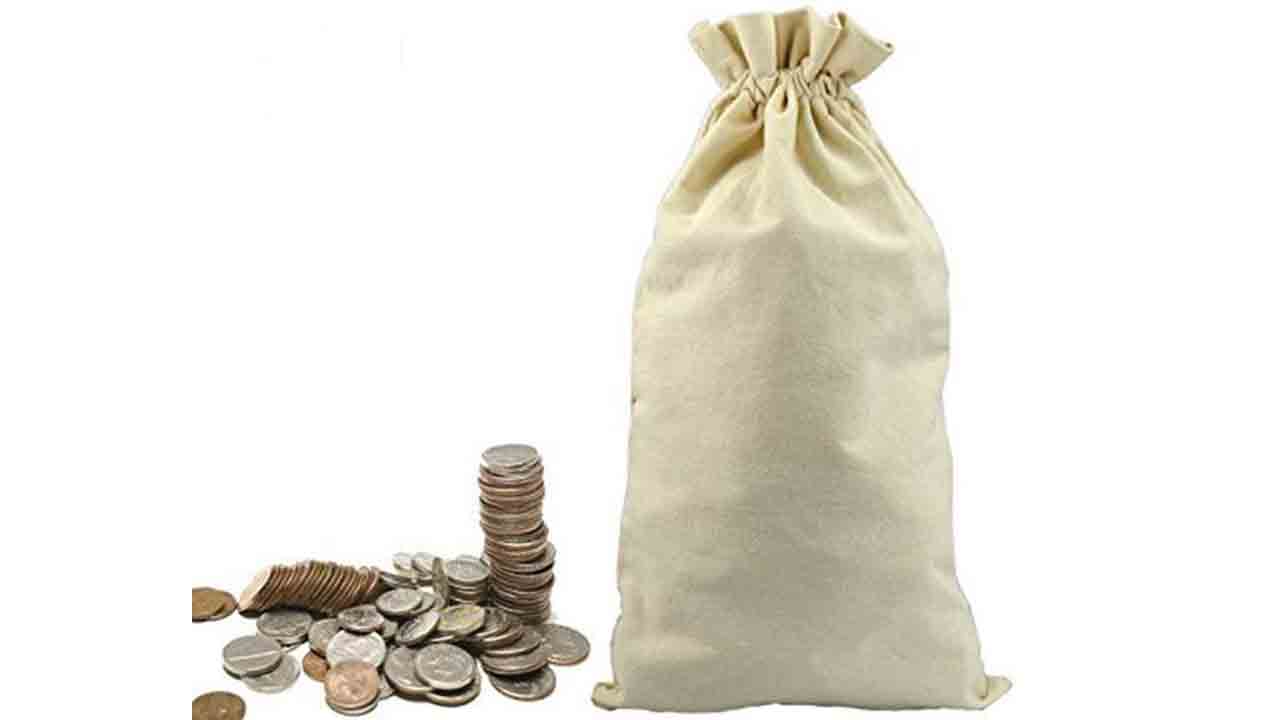 పన్ను పీకాలా? వద్దా?