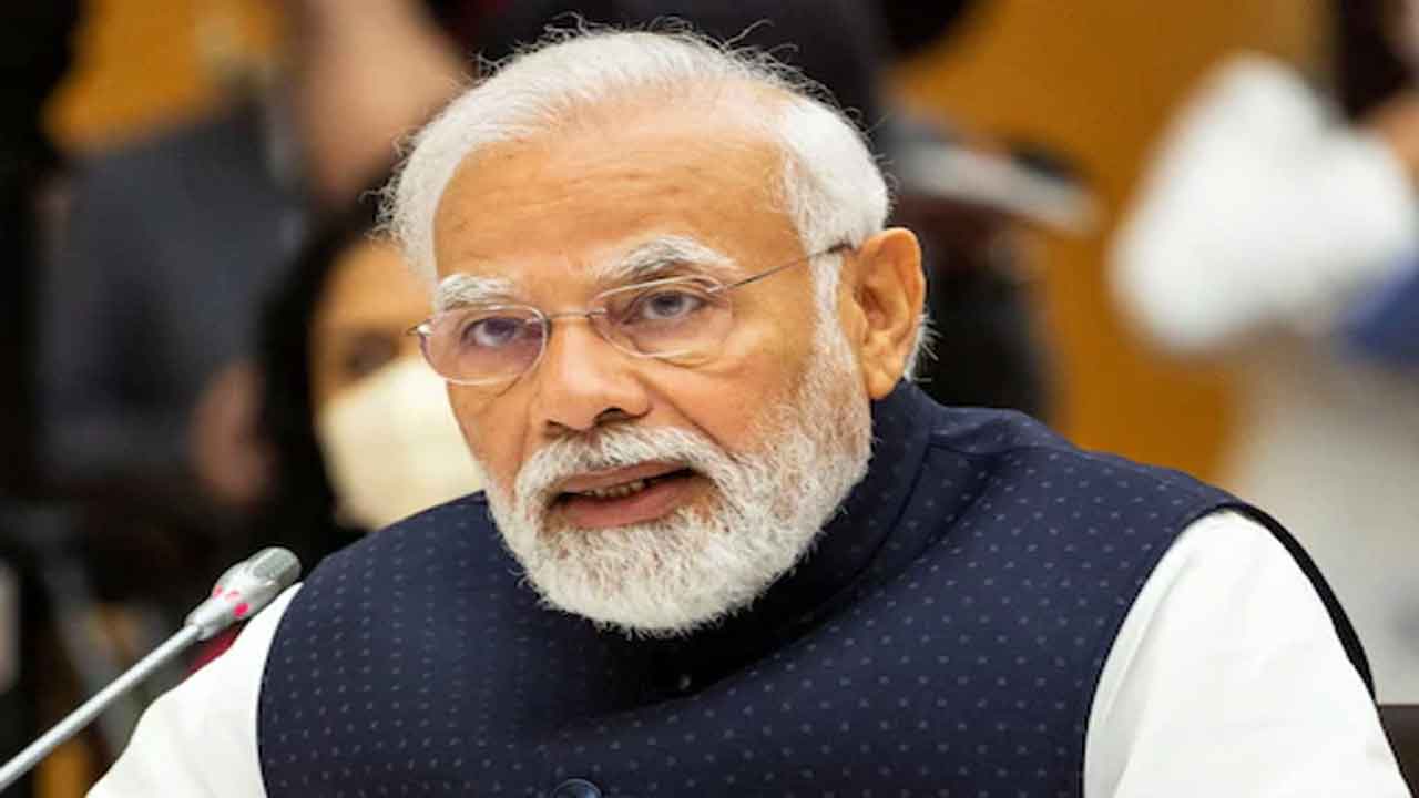 పేదల నెత్తిన భస్మాసుర హస్తం