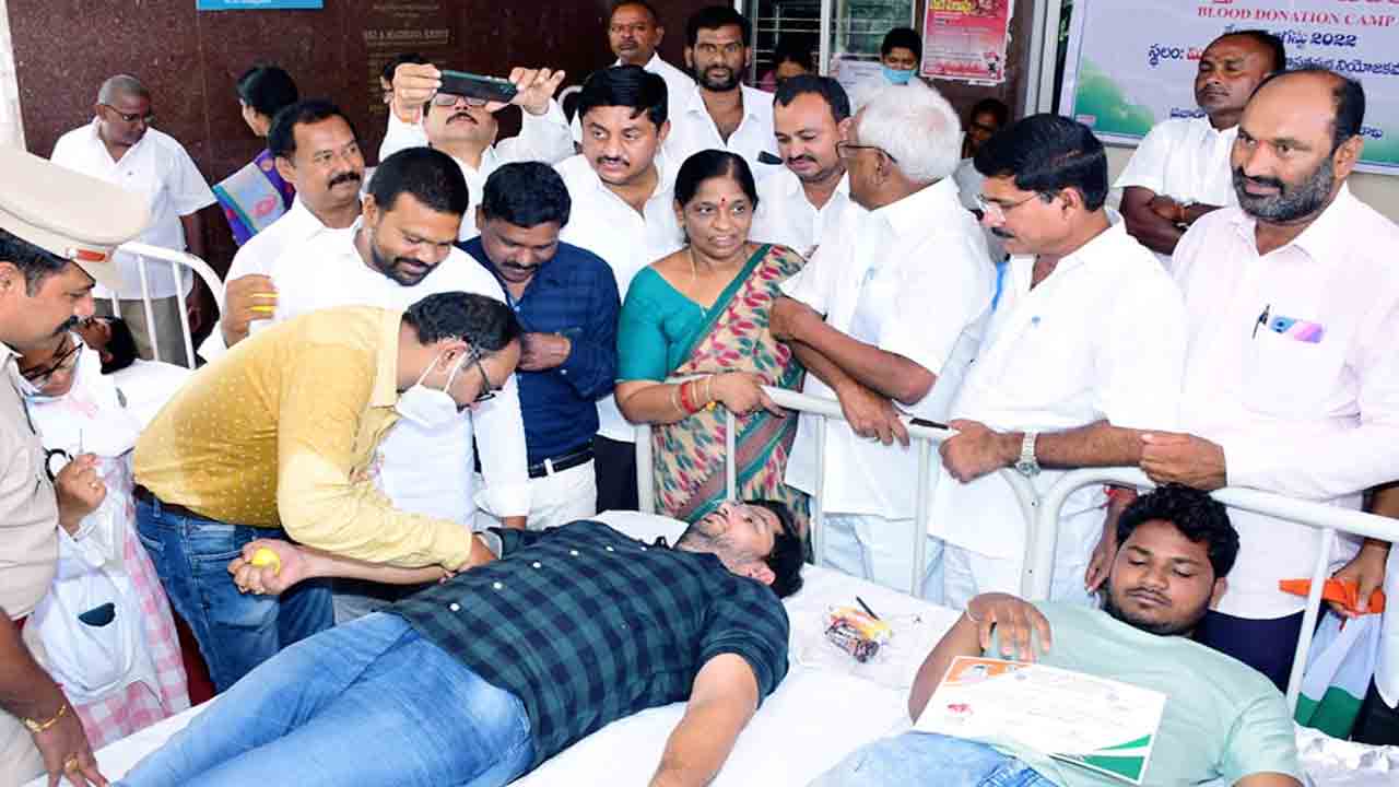 స్వాతంత్య్ర వేడుకల్లో స్ఫూర్తి ప్రదాతలు