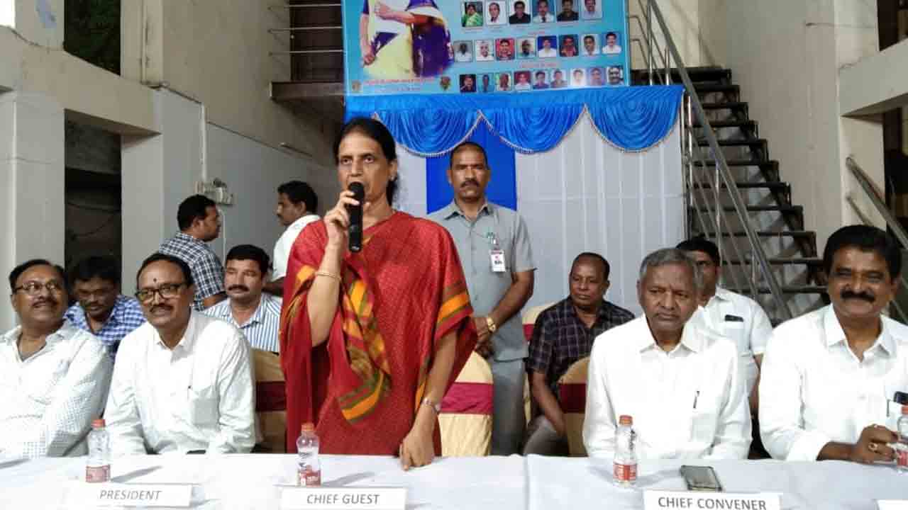 గ్రీన్‌హిల్స్‌ కాలనీ అభివృద్ధికి కృషి చేస్తాం : మంత్రి సబితాఇంద్రారెడ్డి