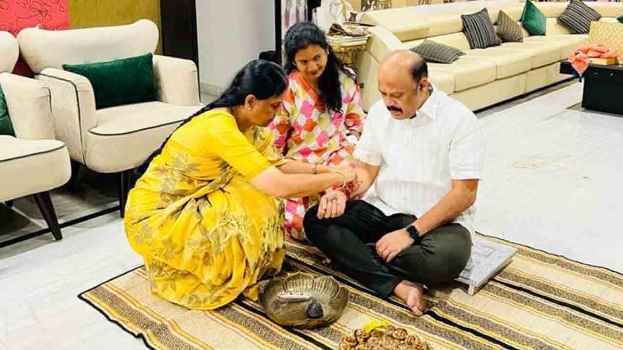 అన్నా, చెల్లెళ్ల అనుబంధానికి ప్రతీక రాఖీ పౌర్ణమి: మంత్రి సబితా ఇంద్రారెడ్డి