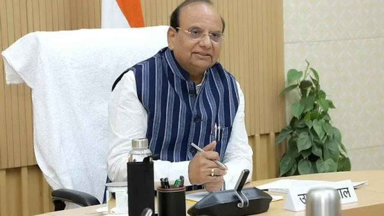 ఎక్సైజ్ పాల‌సీ అమ‌లులో విఫ‌లం.. 11 మంది అధికారుల‌పై స‌స్పెన్ష‌న్‌