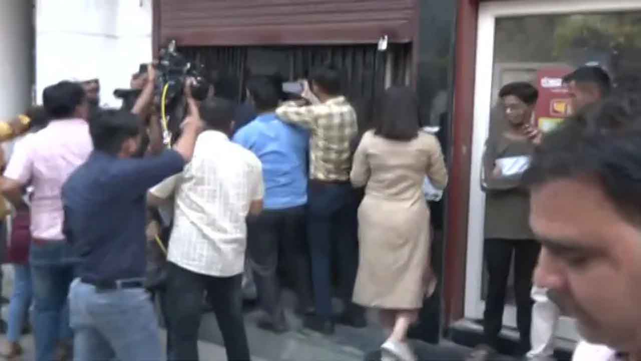 మ‌నీశ్ సిసోడియా బ్యాంక్ లాక‌ర్‌ను ఓపెన్ చేసిన సీబీఐ