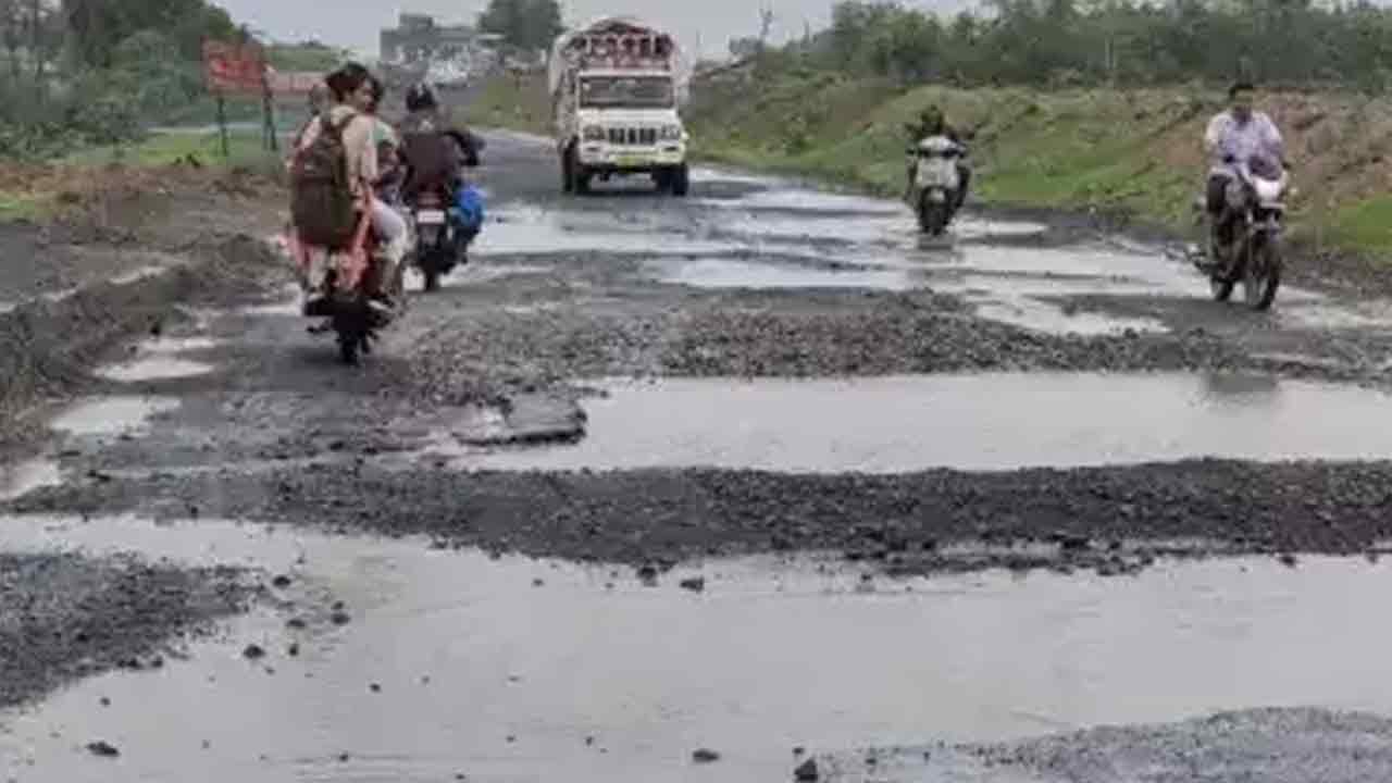 PM NARENDRA MODI: గుంత‌ల‌మ‌య‌మైన సోమ‌నాథ్ రోడ్ల‌పై ప్ర‌యాణించండి..ప్ర‌ధానికి గుజ‌రాత్ ఎమ్మెల్యే లేఖ‌