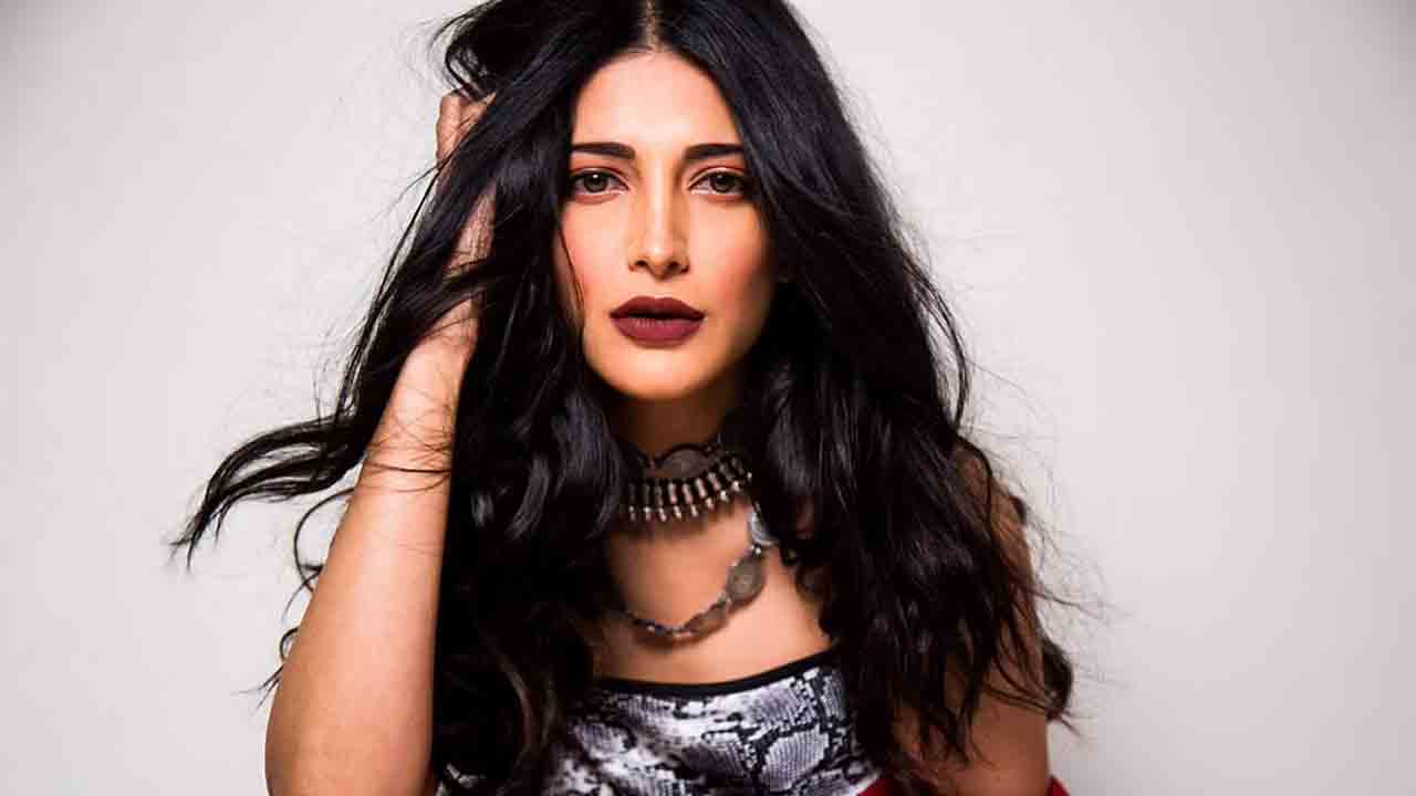 Sruthi Haasan | భారీగా పారితోషికాన్ని పెంచేసిన శృతి హాస‌న్‌.. ఏకంగా డబుల్ డిమాండ్ చేస్తుందా?