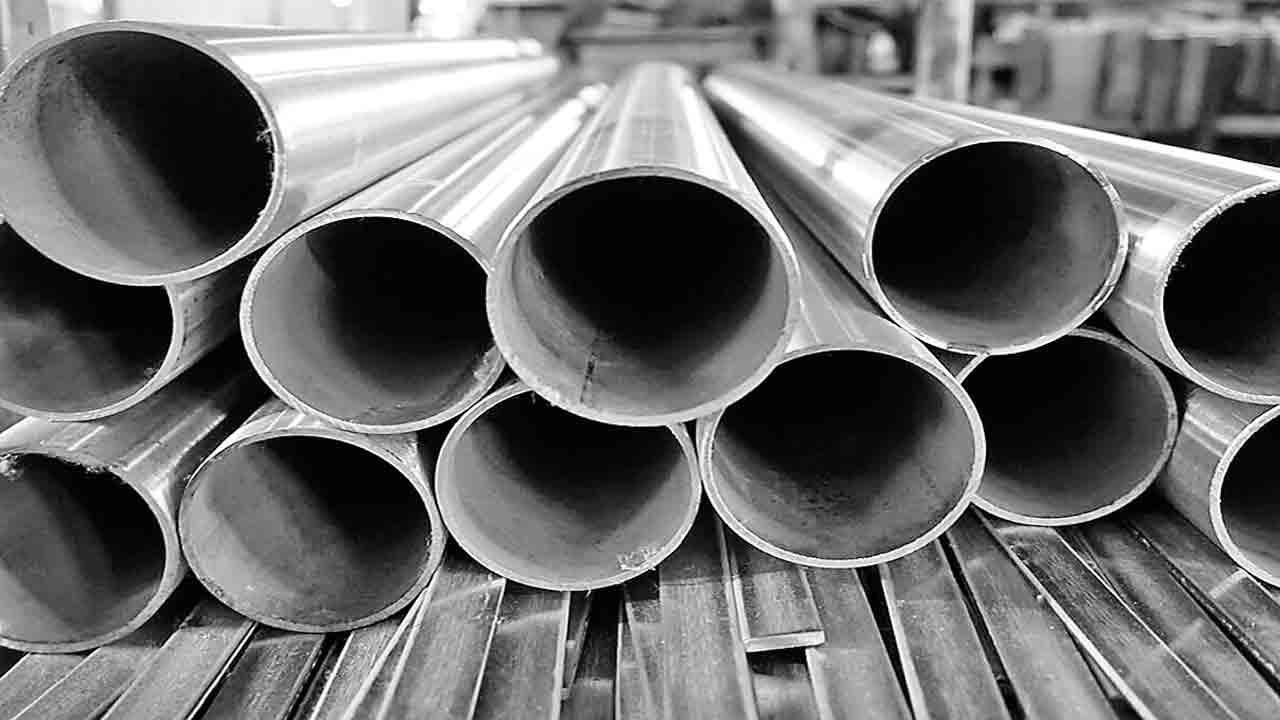 భారీగా తగ్గిన స్టీల్‌ ధరలు