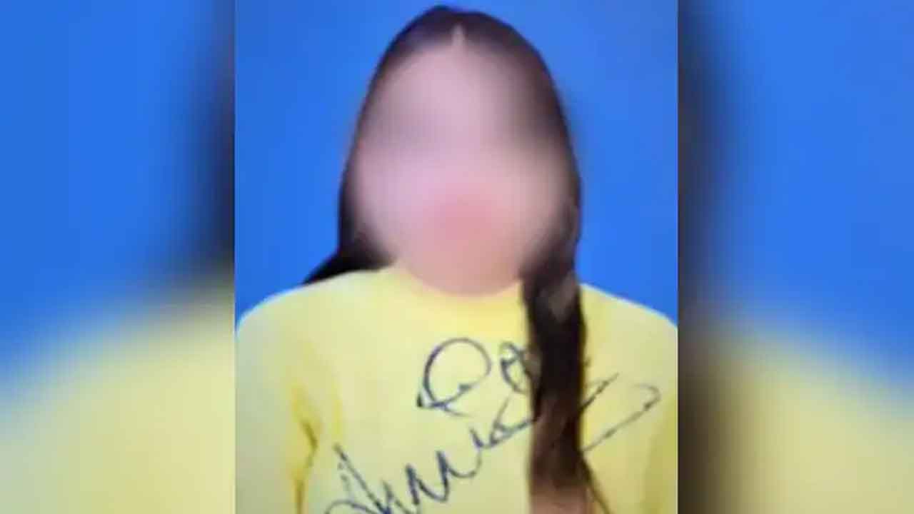 మ‌హిళా టెకీ అనుమానాస్ప‌ద మృతి.. పోలీస్ కానిస్టేబుల్ అరెస్టు