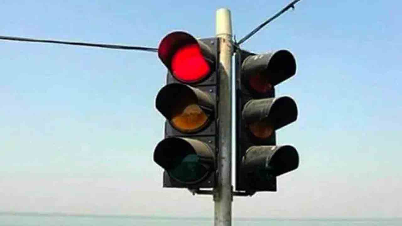 మధ్యాహ్నం 3 గంటల నుంచి హైదరాబాద్‌లో ట్రాఫిక్‌ ఆంక్షలు