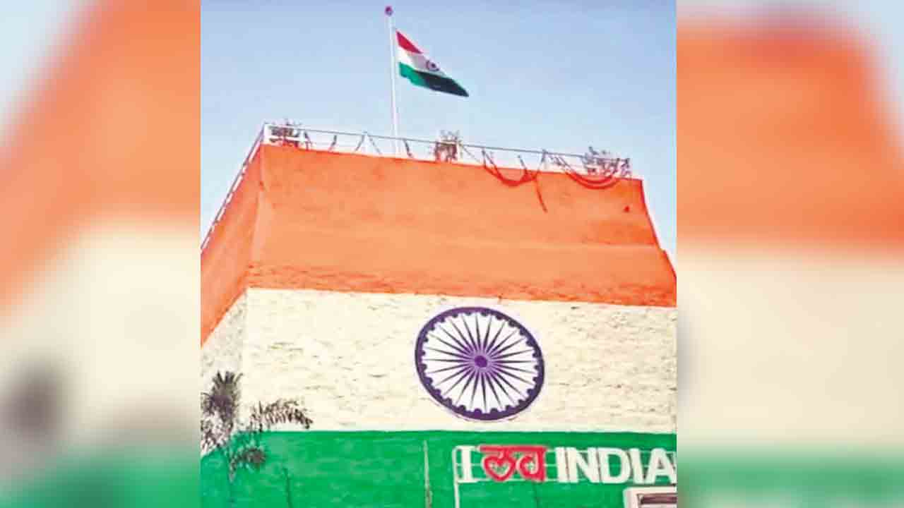 వాట్సాప్‌ స్టేటస్‌గా గట్టుభూత్కూర్‌ బురుజు