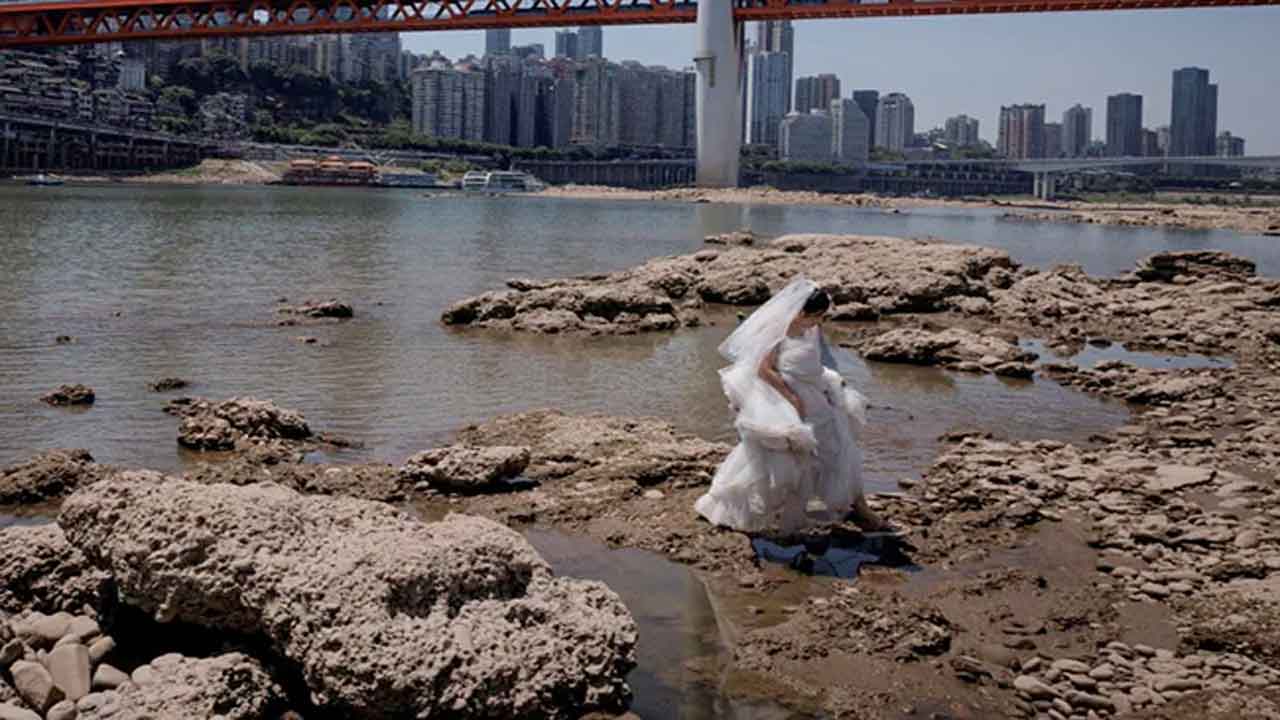 యాంగ్జీ డెల్టాలో అధిక ఉష్ణోగ్ర‌త‌లు.. ఎల్లో అల‌ర్ట్ ప్ర‌క‌టించిన చైనా