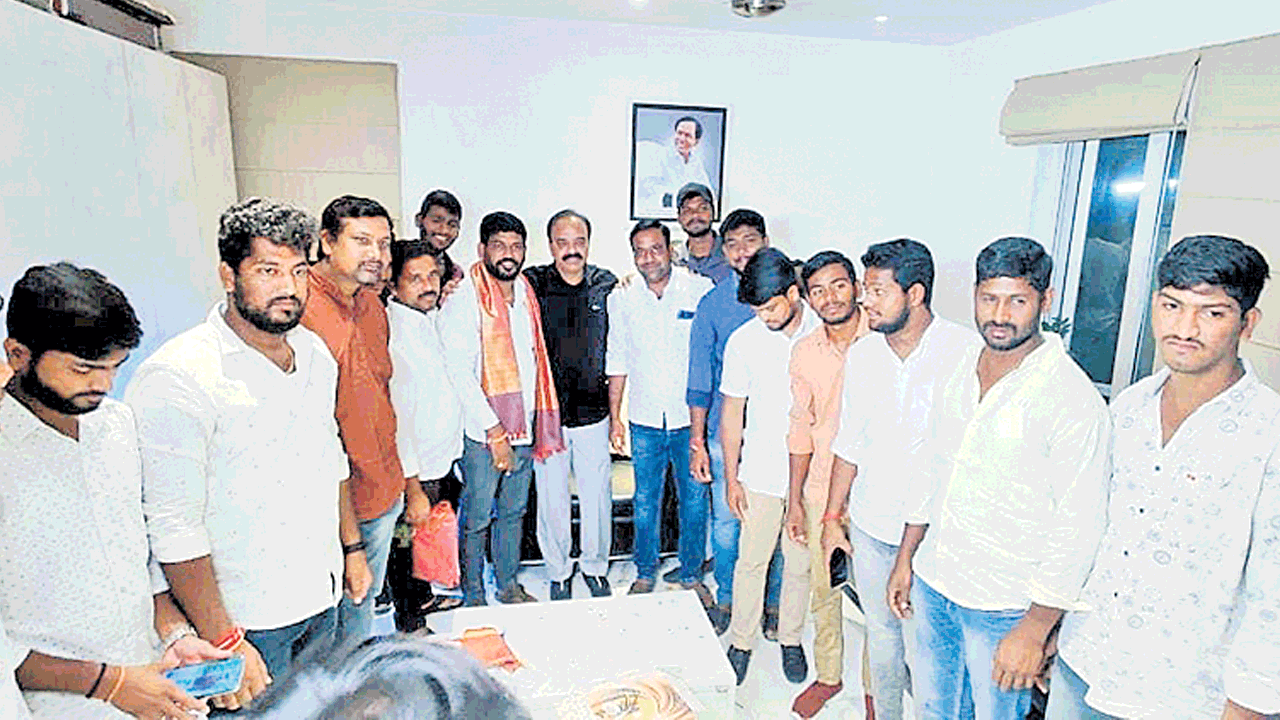 ఘనంగా ఎంపీ రంజిత్‌రెడ్డి జన్మదిన వేడుకలు