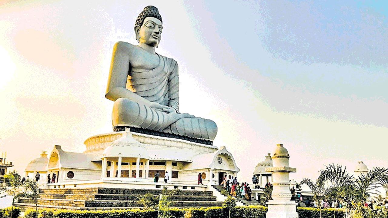 పాశిగామ తవ్వకాల్లో చైత్యగృహ