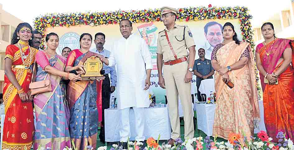 స్వాతంత్య్ర భారతాన సముజ్వల తెలంగాణ