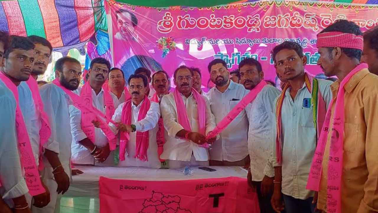 టీఆర్‌ఎస్‌ వెంటే మునుగోడు