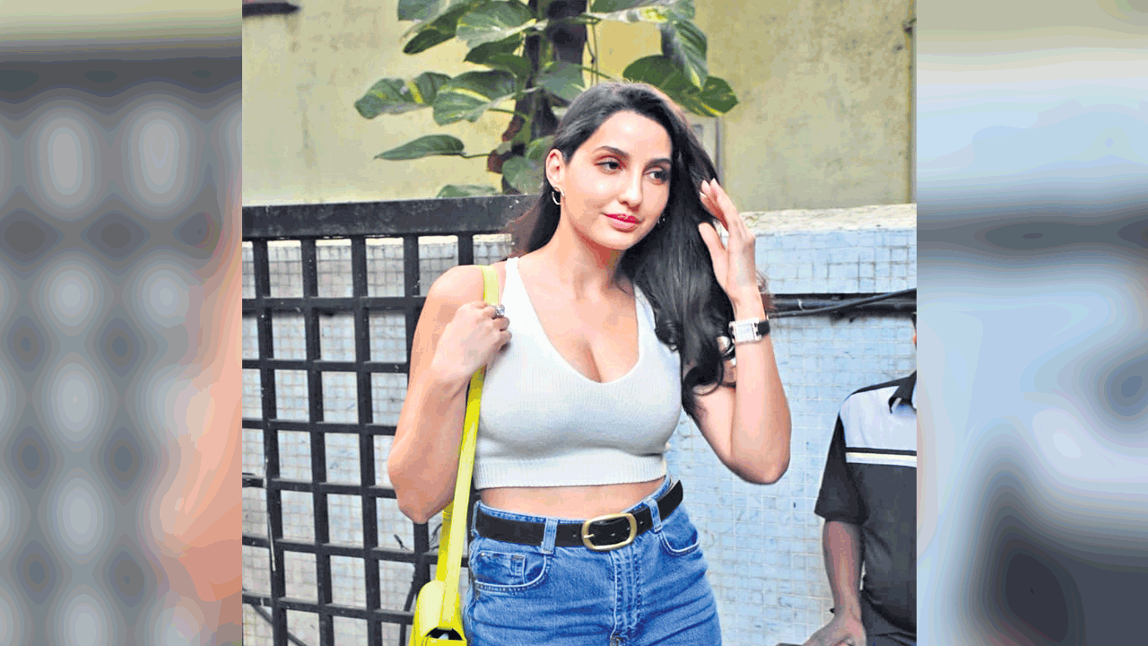 ప్రేమతో బీఎండబ్ల్యూ ఇచ్చారట