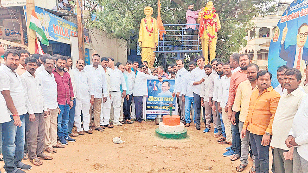 అంబేద్కర్ స్ఫూర్తిని చాటి చెప్పాలి