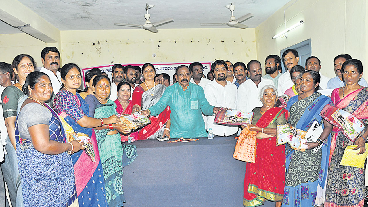 తెలంగాణ పథకాలు దేశానికే ఆదర్శం