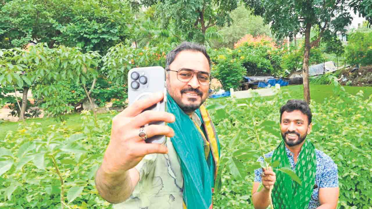 ‘గ్రీన్‌ ఇండియా చాలెంజ్‌’ కార్యక్రమంలో  అశ్విన్‌ గంగరాజు