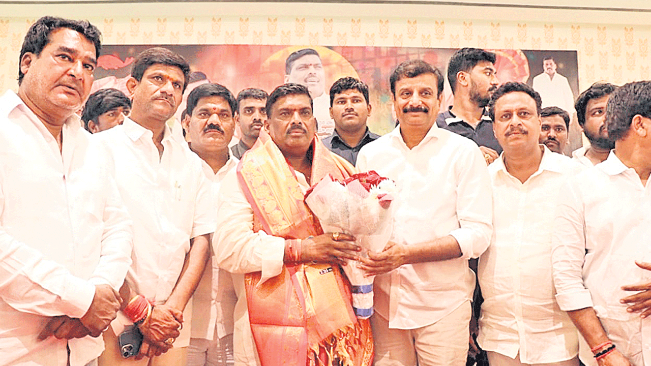 ఘనంగా ఎమ్మెల్యే గూడెం మహిపాల్‌రెడ్డి పుట్టినరోజు