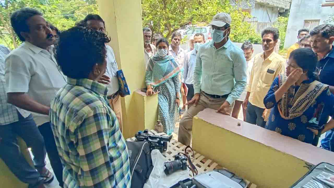 దళితులందరూ ఆర్థికంగా స్థిరపడాలి