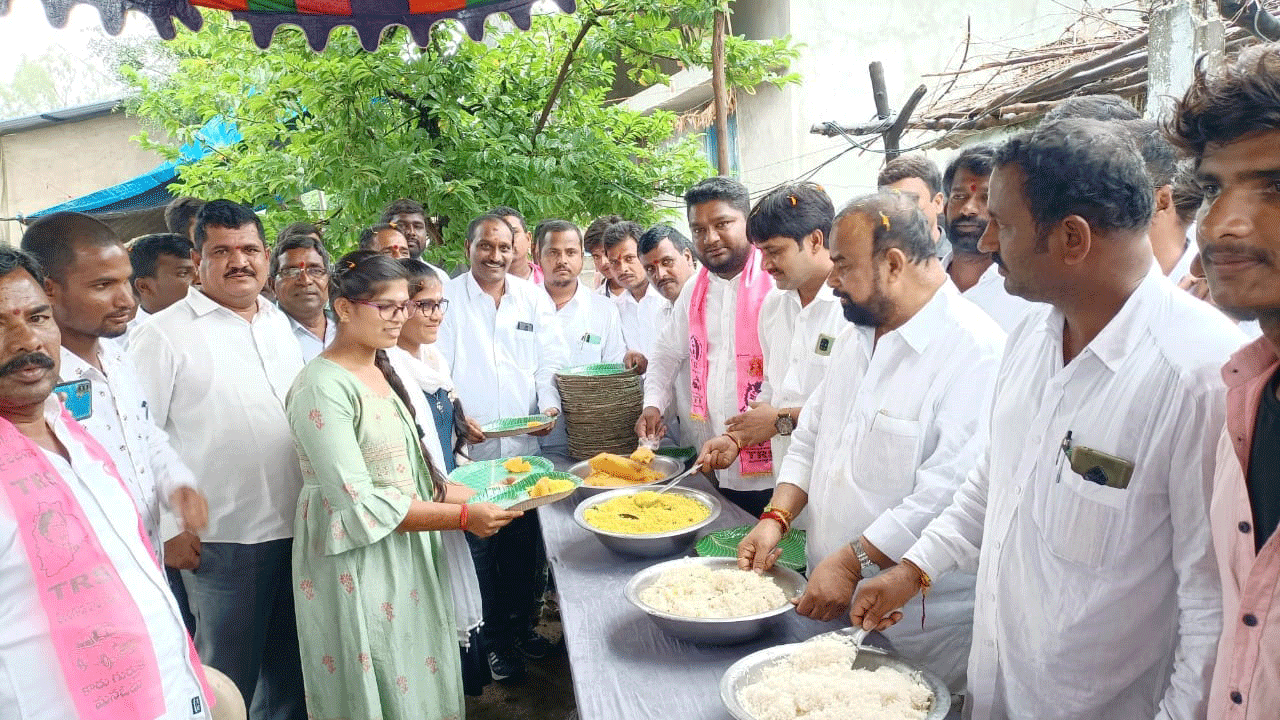 డీసీసీబీ చైర్మన్‌ గొంగిడి మహేందర్‌రెడ్డి