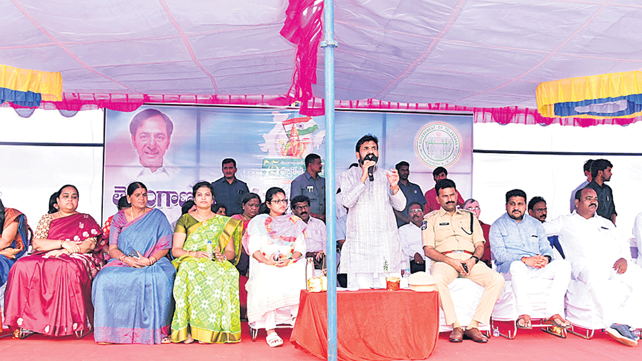 ఘనంగా సమైక్యతా సంబురం