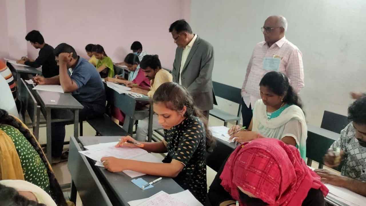 సింగరేణి జూనియర్‌ అసిస్టెంట్‌