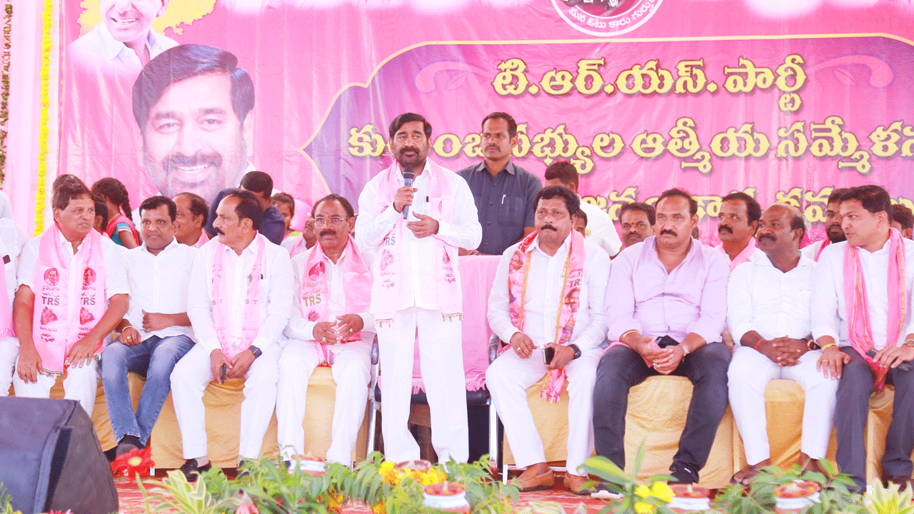 సీఎం కేసీఆర్‌ నాయకత్వానికి యావత్‌ దేశం జేజేలు