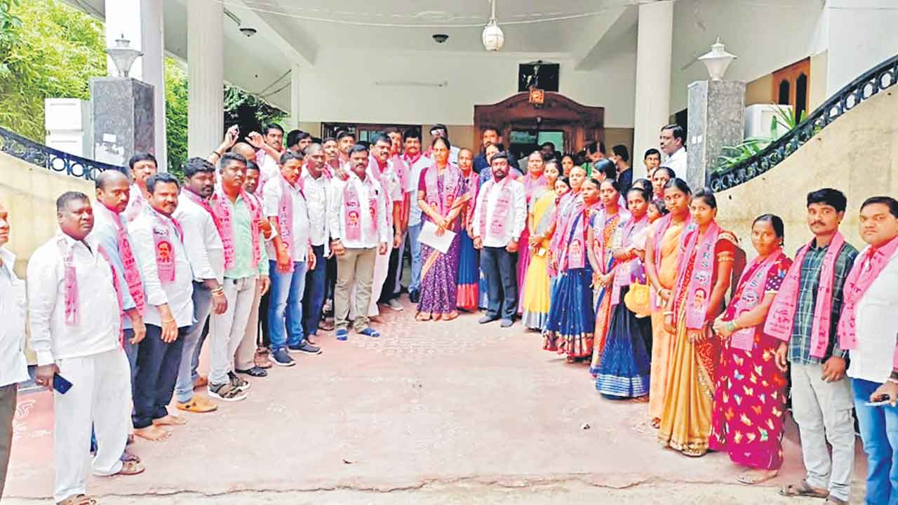 టీఆర్‌ఎస్‌లో చేరికల జోష్‌