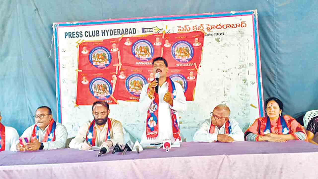 జనగామకు సర్దార్‌ జిల్లాగా నామకరణం చేయాలి