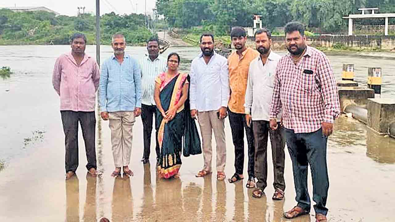 పోటెత్తిన వరద