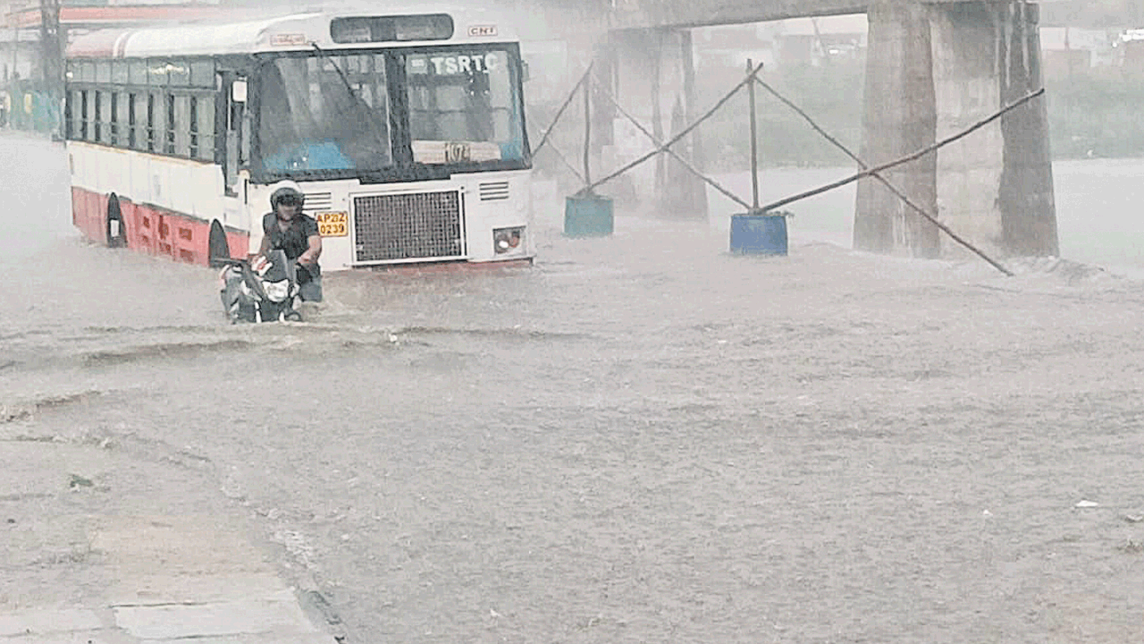 మూడ్రోజులు అతి భారీ వానలు