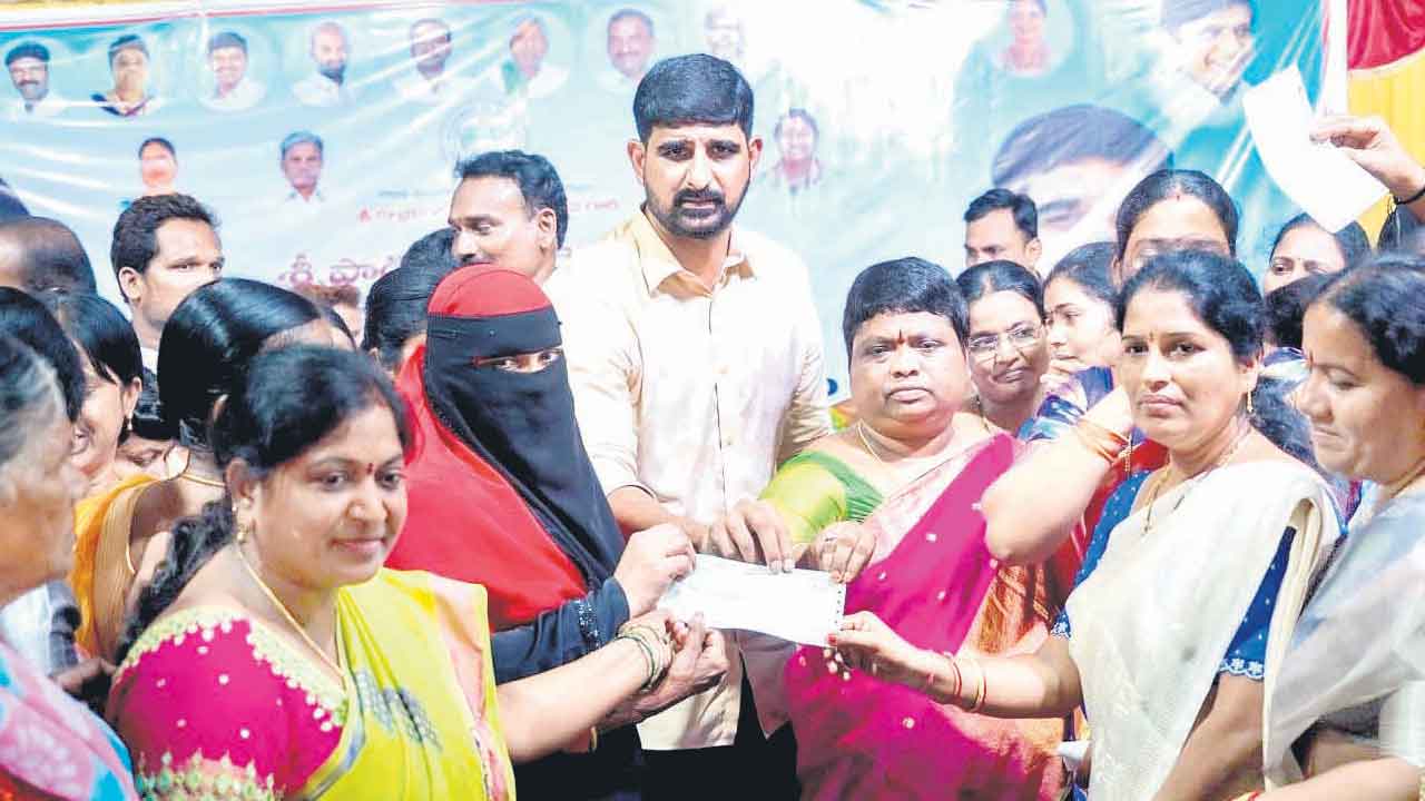 కేసీఆర్‌ వ్యక్తి కాదు..మహోన్నత శక్తి