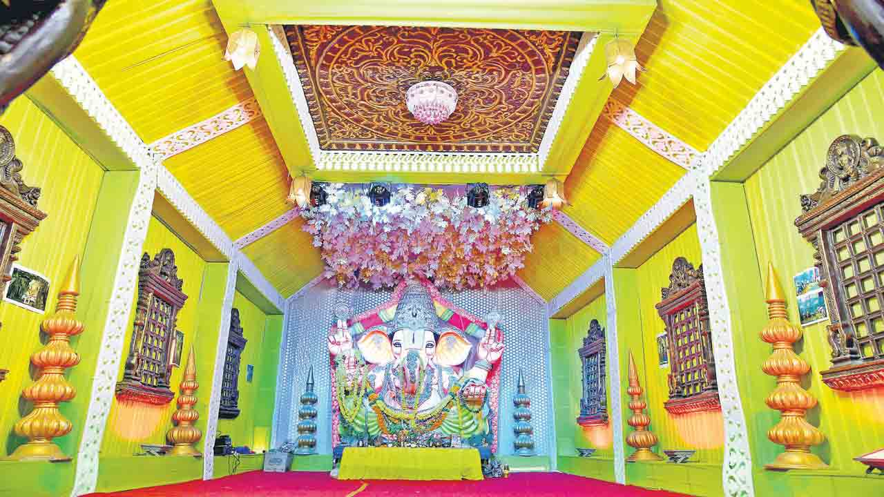 అలంకరణ అదరహో..