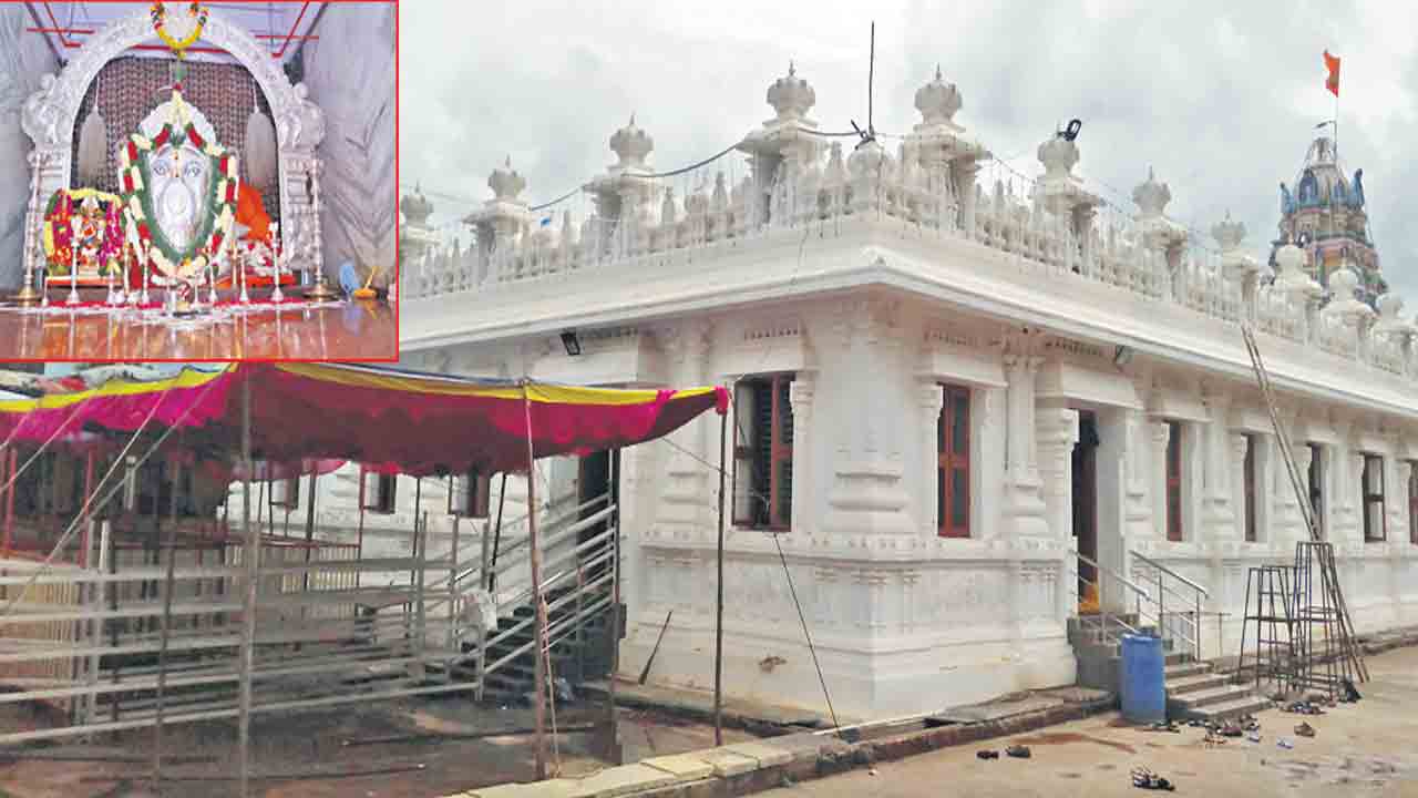 అంగారక సంకష్టహర చతుర్థికి సిద్ధివినాయక ముస్తాబు