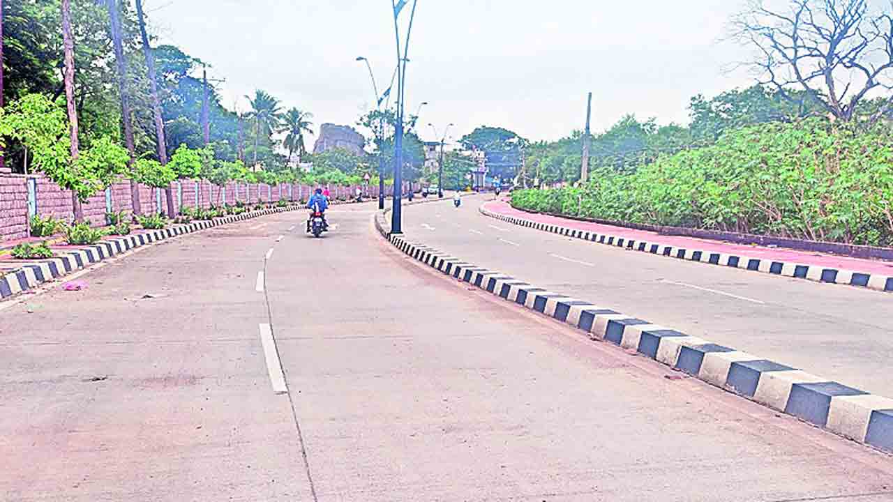 ప్రగతి వెలుగులు.. గ్రేటర్‌ అంతా అభివృద్ధి వికేంద్రీకరణ