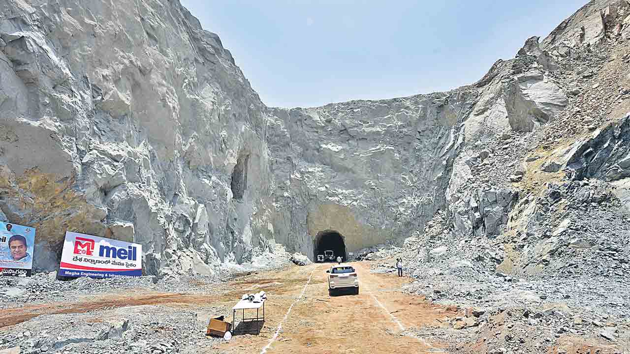 వందేండ్లకు అభయం