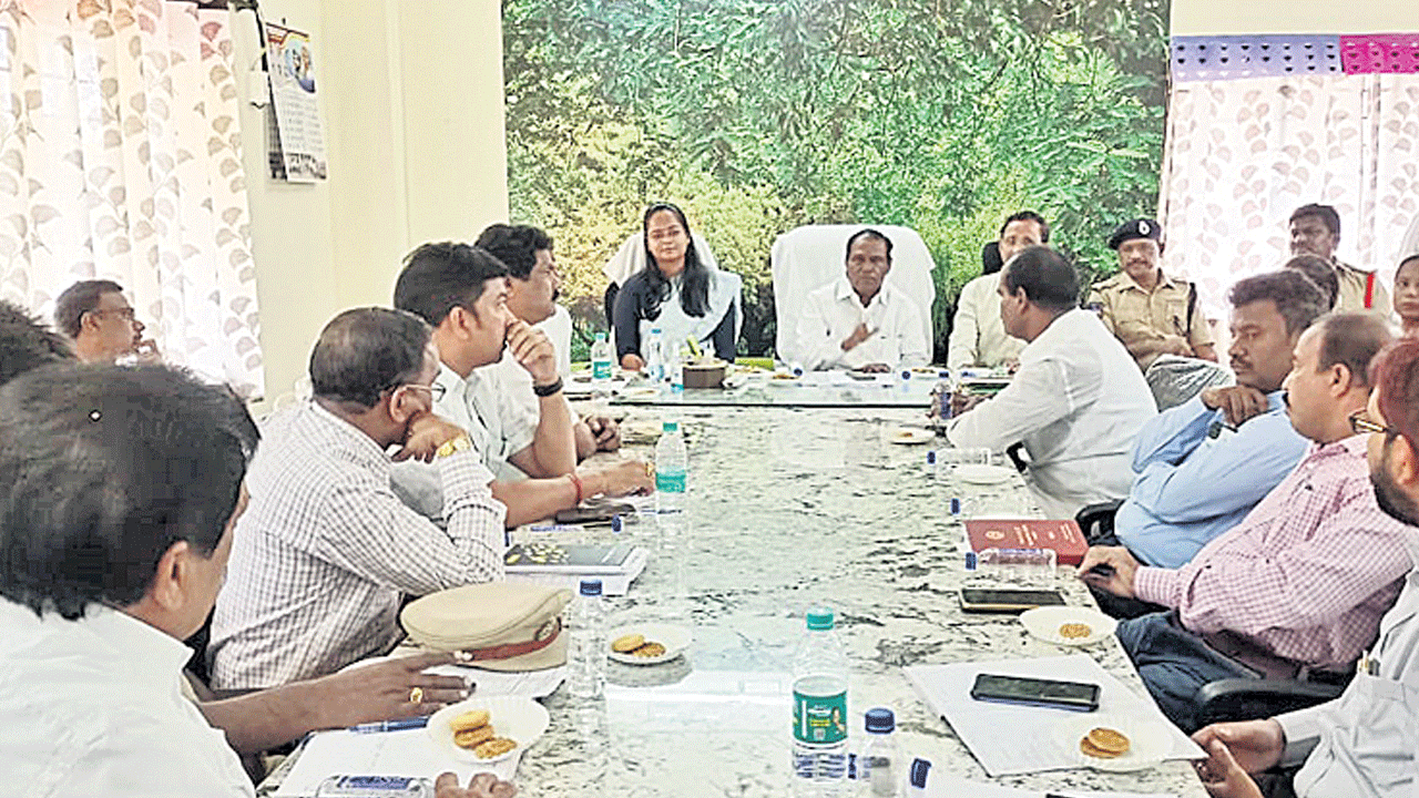 రేపు సమైక్యతా స్ఫూర్తిని చాటాలి