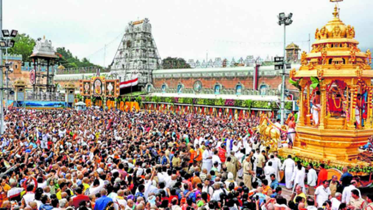 శ్రీవారి బ్రహ్మోత్సవాలకు ఐదువేల మంది పోలీసులతో భద్రత