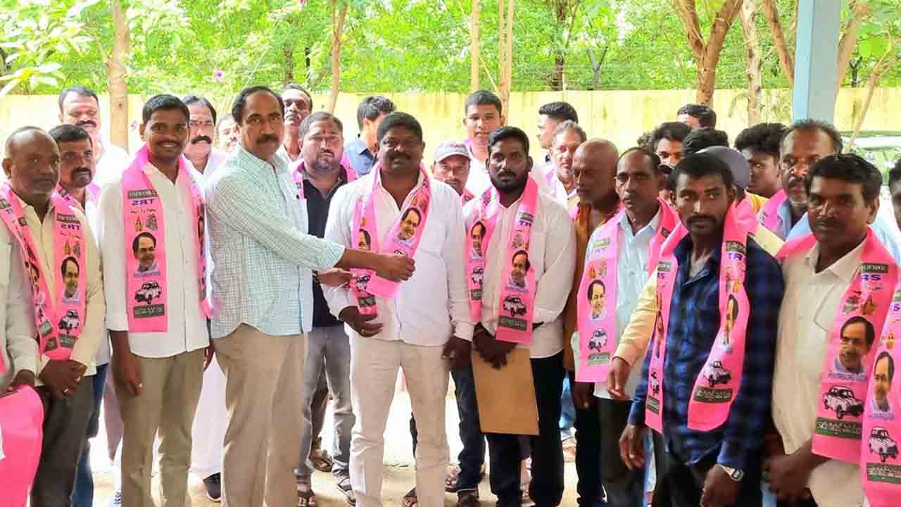 మతతత్వ పార్టీలను నమ్మొద్దు