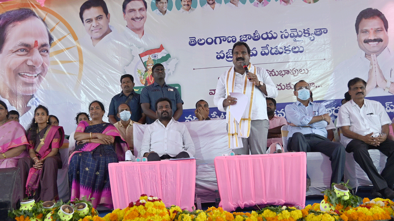 విచ్ఛిన్నకర శక్తులను తరిమికొట్టాలి