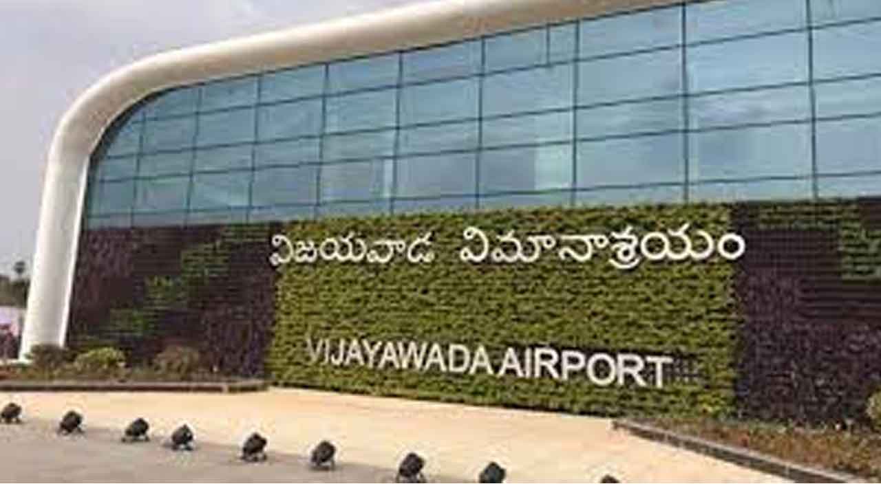 గన్నవరం ఎయిర్‌పోర్టులో 970 గ్రాముల బంగారం పట్టివేత