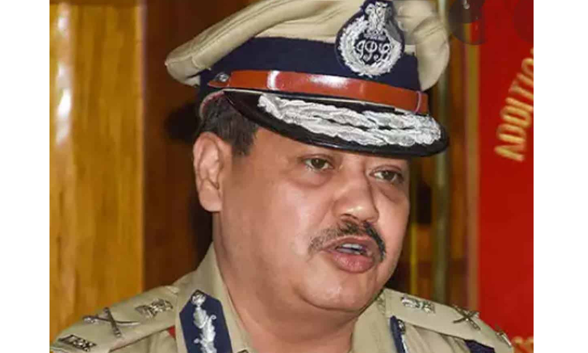 సోషల్‌ మీడియాలో వార్తలు అవాస్తవం: డీజీపీ