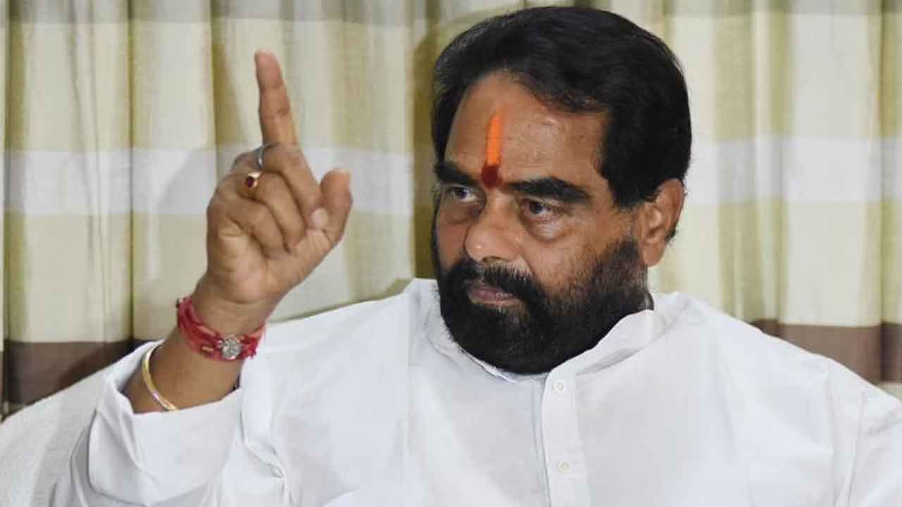 వికేంద్రీకరణతో అన్ని ప్రాంతాల అభివృద్ధి : ఏపీ స్పీకర్‌