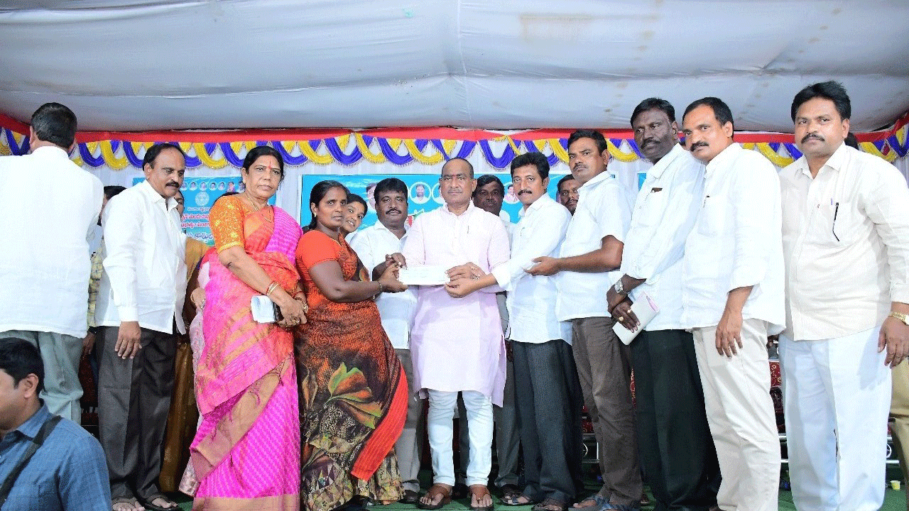 అన్ని వర్గాల సంక్షేమమే.. ప్రభుత్వ ధ్యేయం