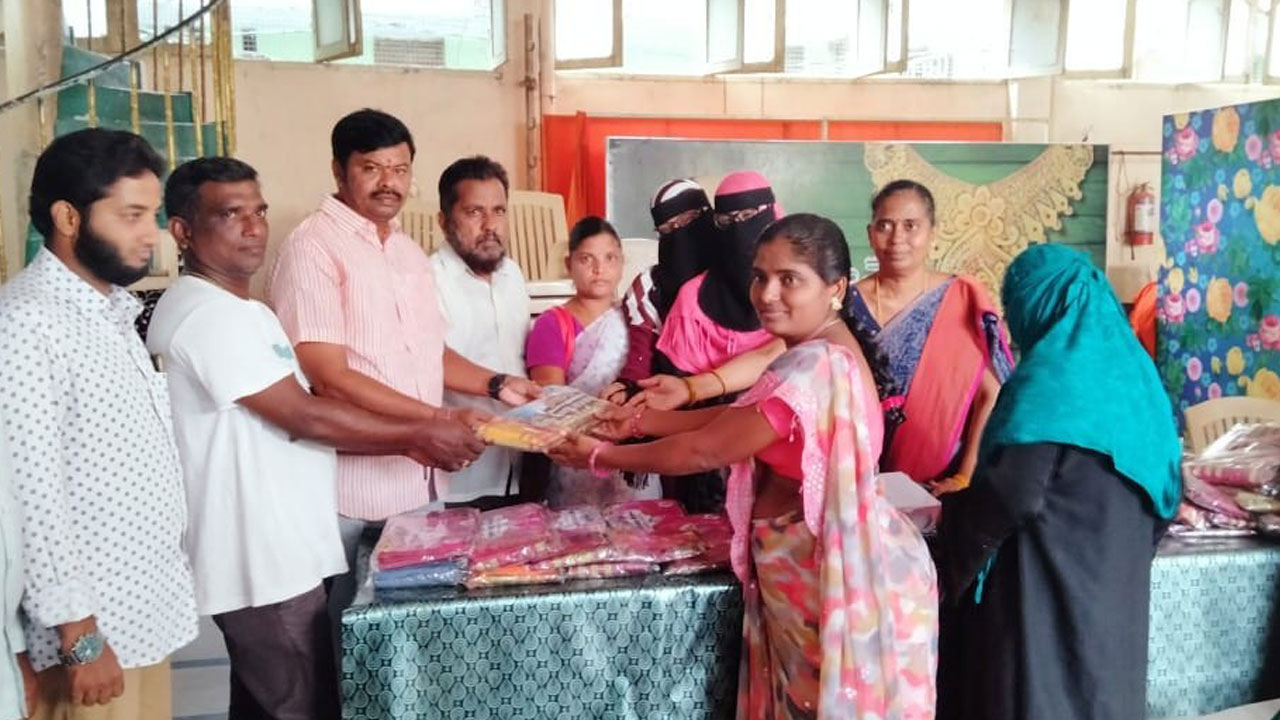 ఆడబిడ్డలకు సీఎం కేసీఆర్‌ అండ